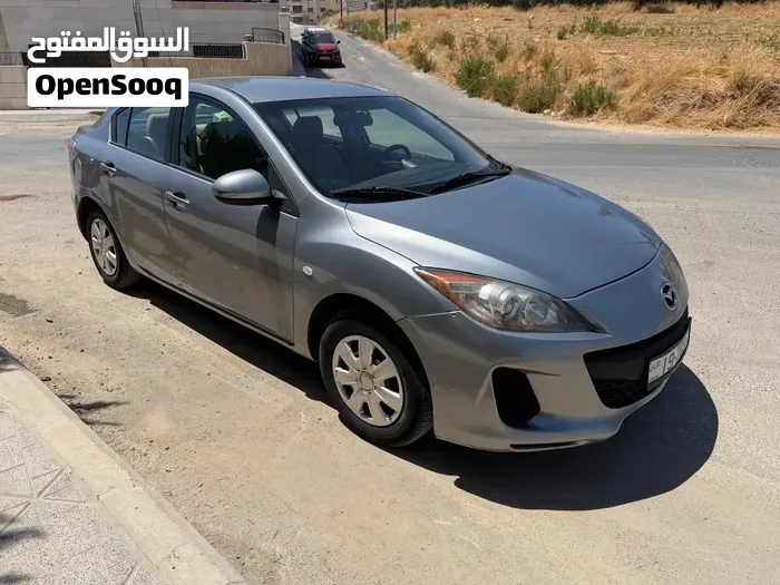 Mazda 3 2012 photo 2