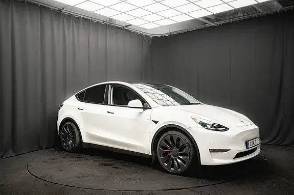 Tesla Model Y 2023 photo 5