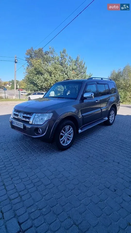 Mitsubishi Pajero Wagon 2012 photo 5