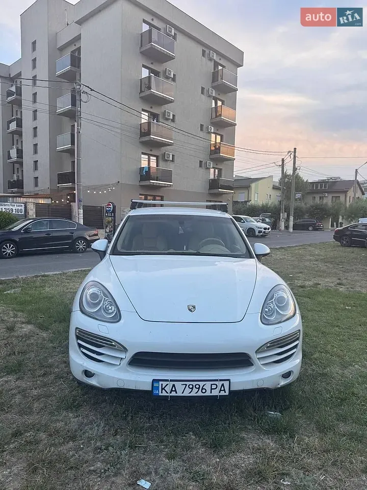 Porsche Cayenne 2013 photo 3
