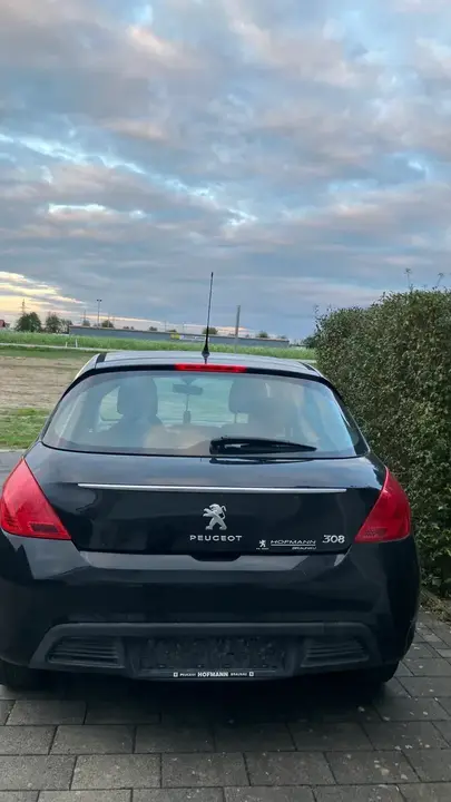 Peugeot 308 2011 photo 3