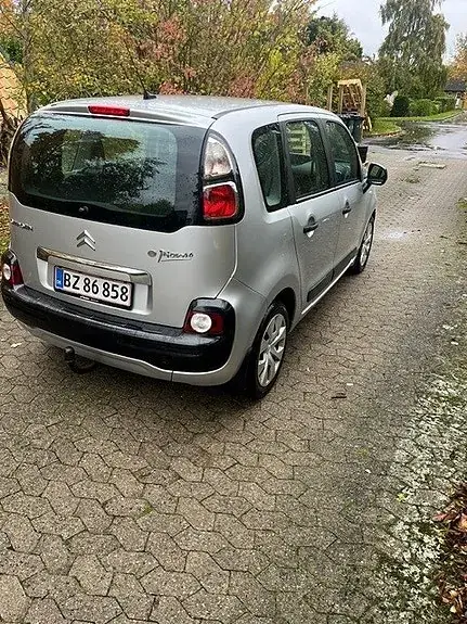 Citroen C3 Picasso 2011 photo 3