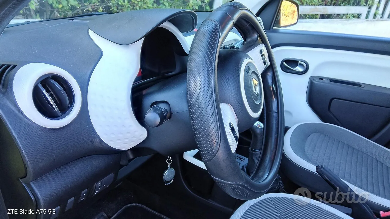 Renault Twingo 2015 photo 4