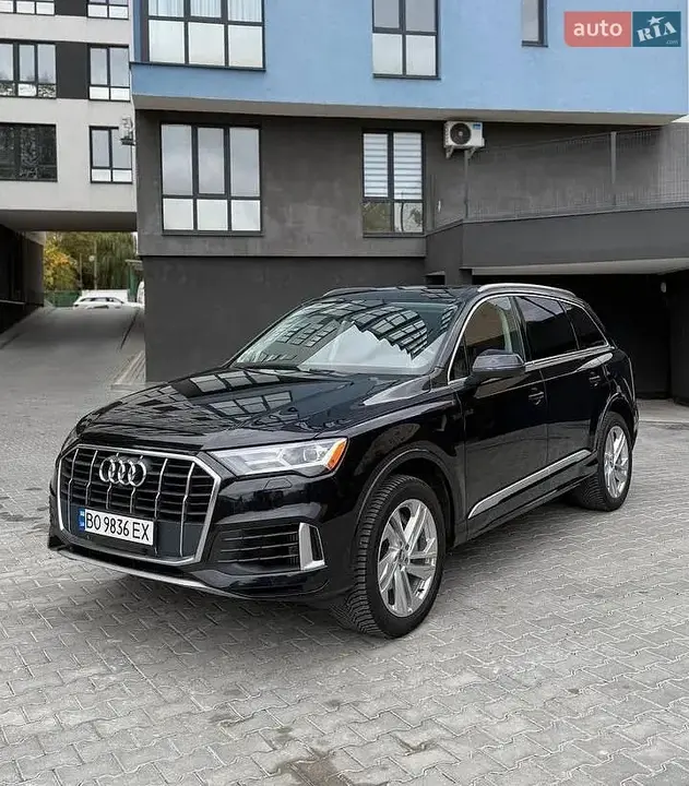 Audi Q7 2020 photo 2