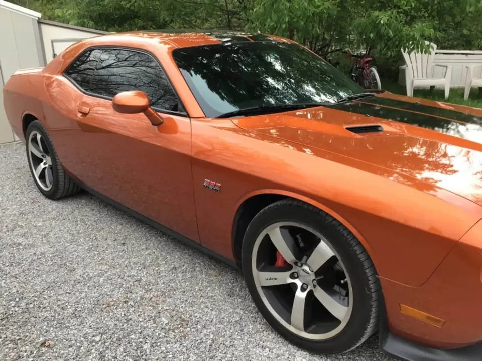 Dodge Challenger 2011 photo 2