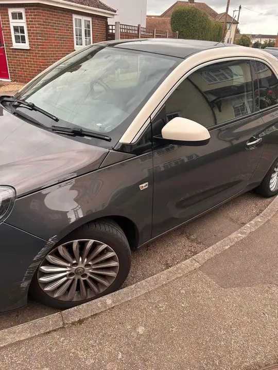Vauxhall Adam 2014 photo 3