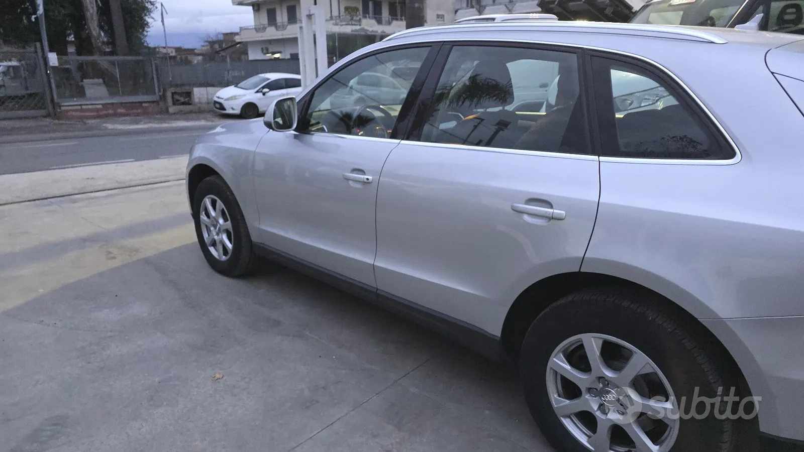 Audi Q5 2010 photo 3