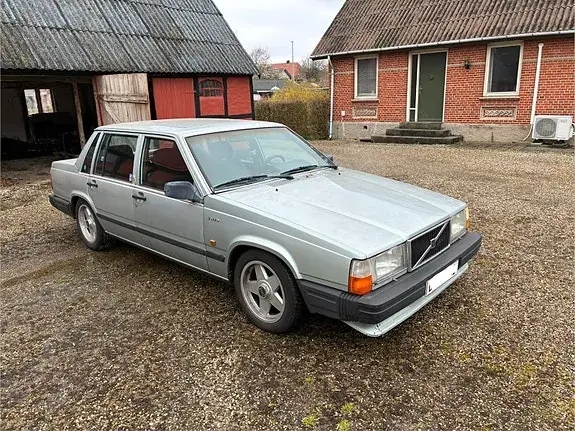 Volvo 740 1986 photo 2