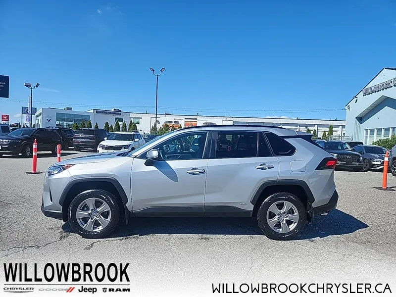 Toyota Rav4 2024 photo 2