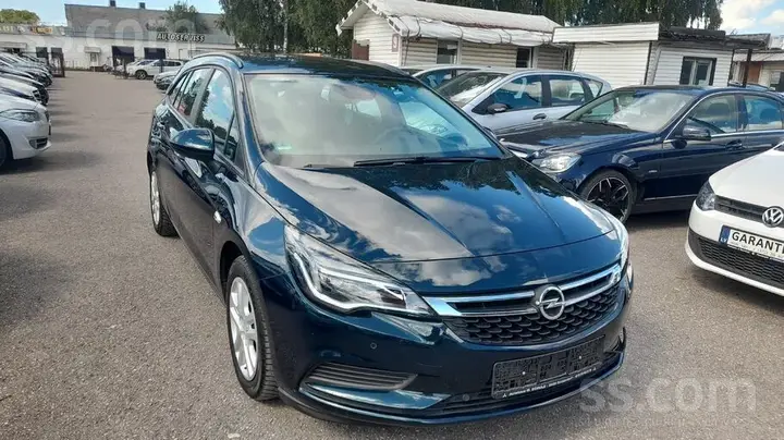 Opel Astra 2017 photo 2