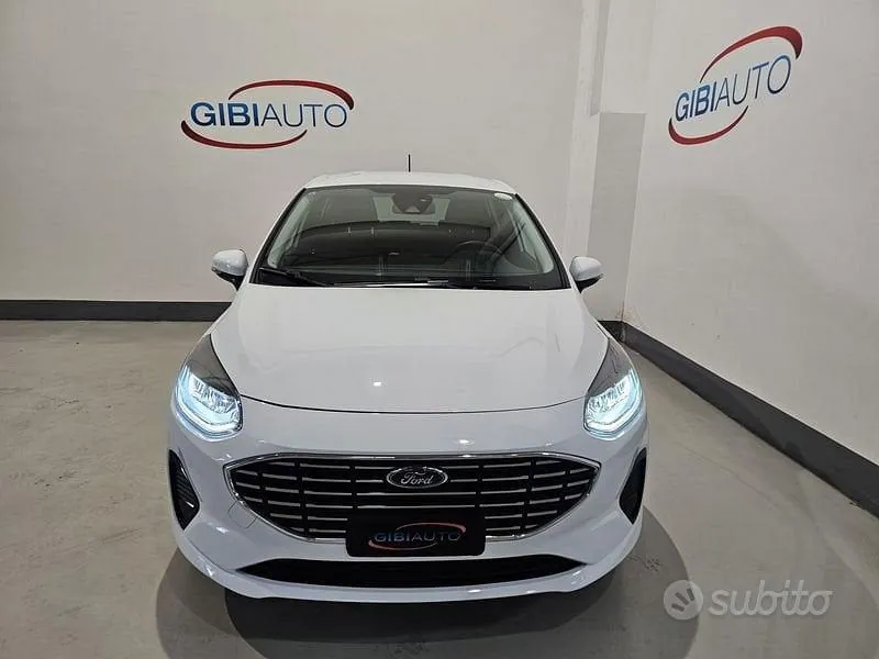 Ford Fiesta 2023 photo 2
