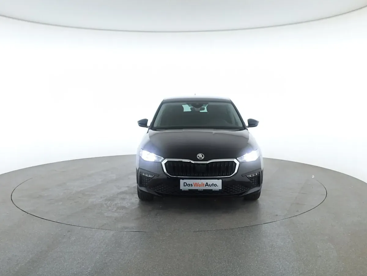 Skoda Scala 2025 photo 2