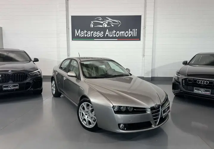 Alfa Romeo 159 2008 photo 4