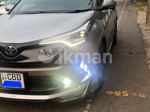 Toyota Chr 2017 photo 2