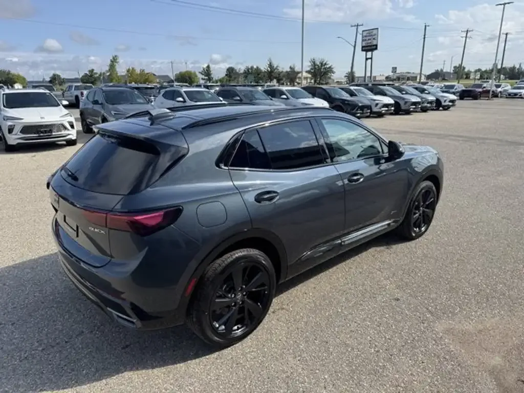 Buick Envision 2026 photo 5