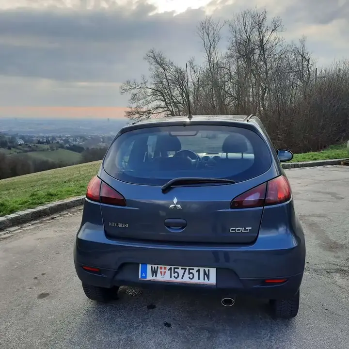 Mitsubishi Colt 2009 photo 3