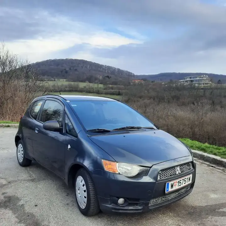 Mitsubishi Colt
