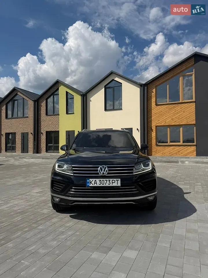 Volkswagen Touareg 2015 photo 2