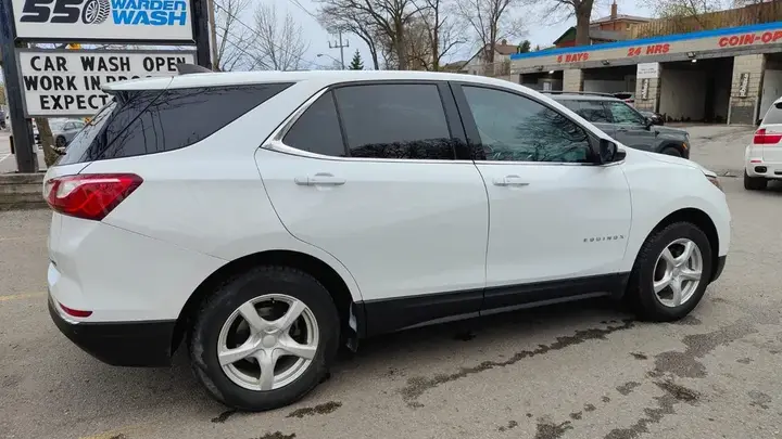 Chevrolet Equinox 2018 photo 2