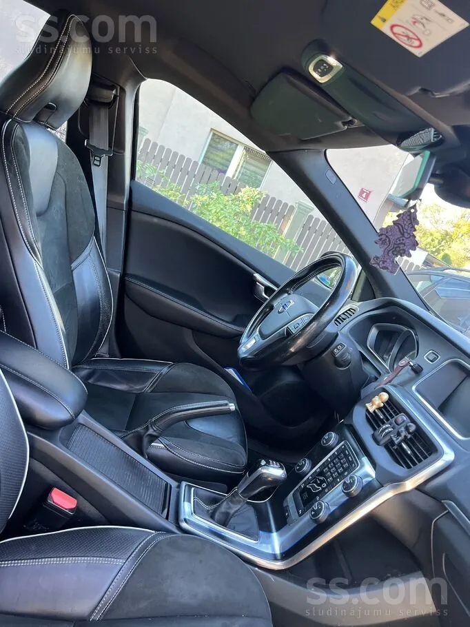 Volvo V40 2015 photo 5