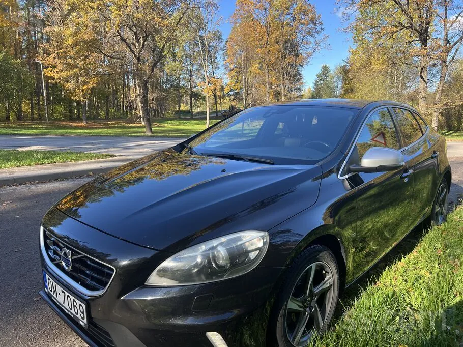 Volvo V40