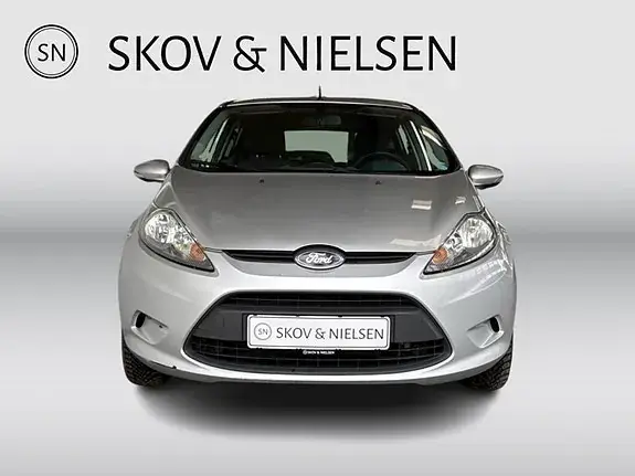 Ford Fiesta 2011 photo 4