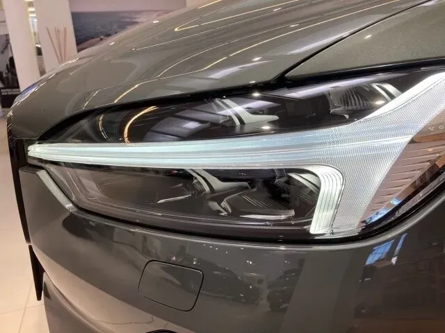 Volvo Xc60 photo 3