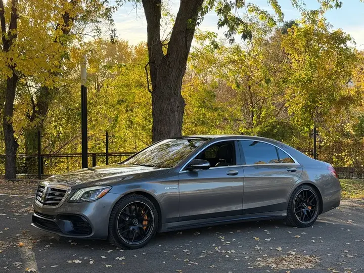 Mercedes-Benz S63 Amg 2020 photo 2