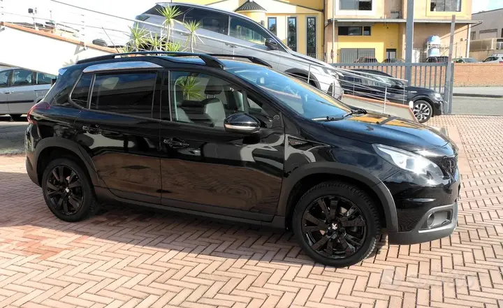 Peugeot 2008 2017 photo 3