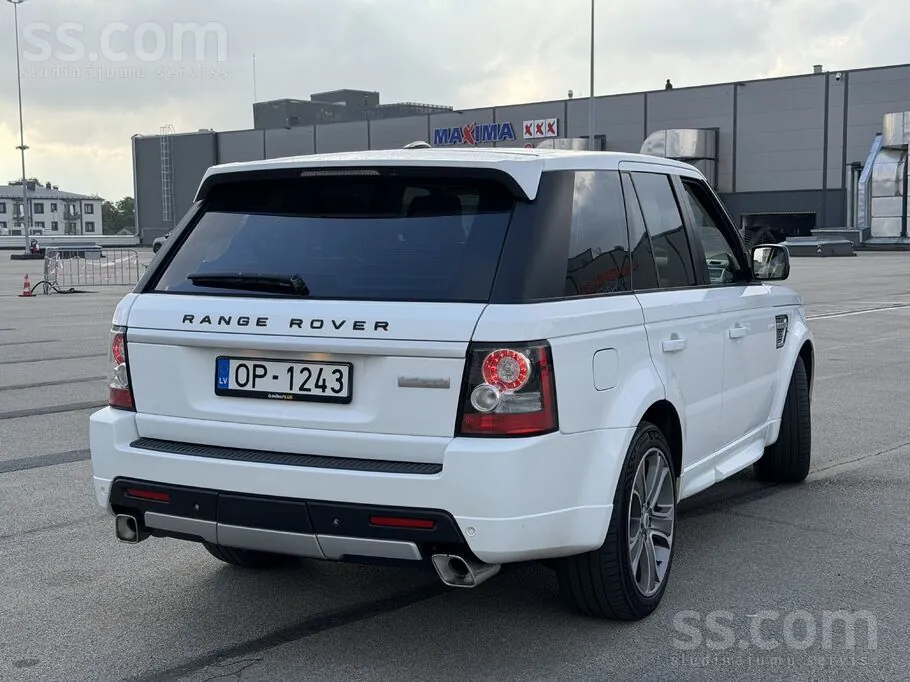 Land Rover Range Rover Sport 2011 photo 2