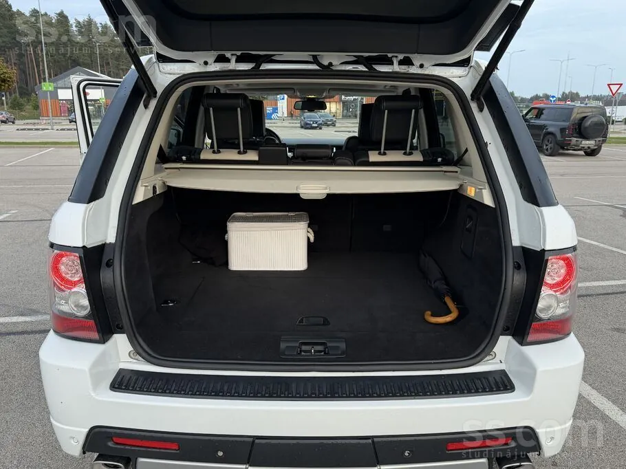Land Rover Range Rover Sport 2011 photo 5