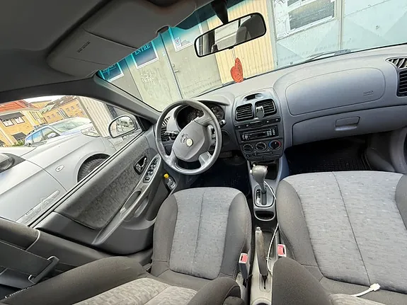Hyundai Accent 2005 photo 5
