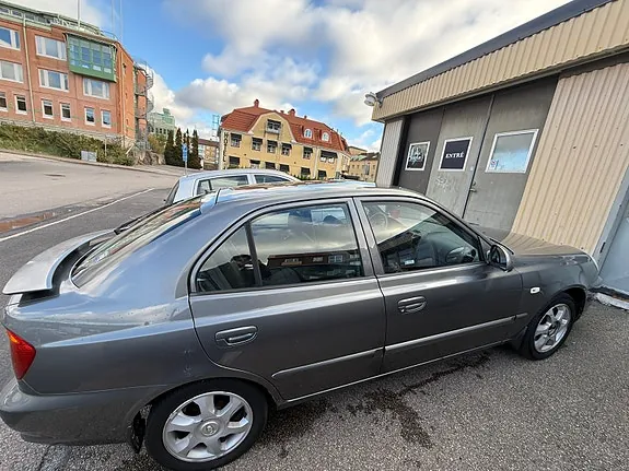 Hyundai Accent 2005 photo 4