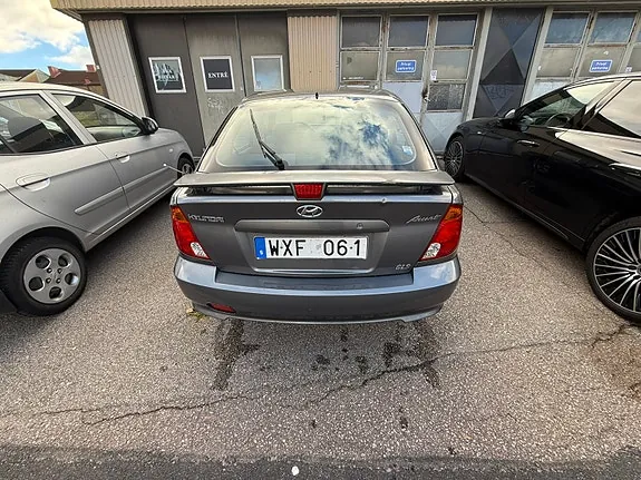 Hyundai Accent 2005 photo 3