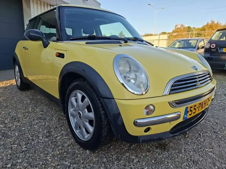 Mini One 2002 photo 4