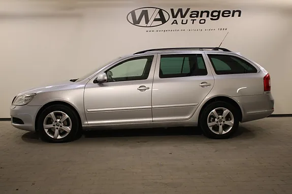Skoda Octavia 2012 photo 4