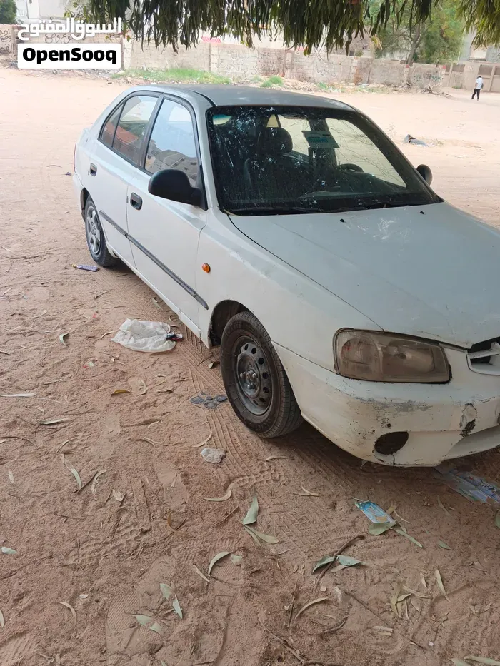 Hyundai Verna 2009 photo 3