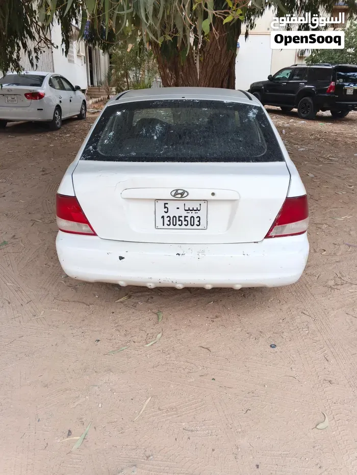 Hyundai Verna 2009 photo 2