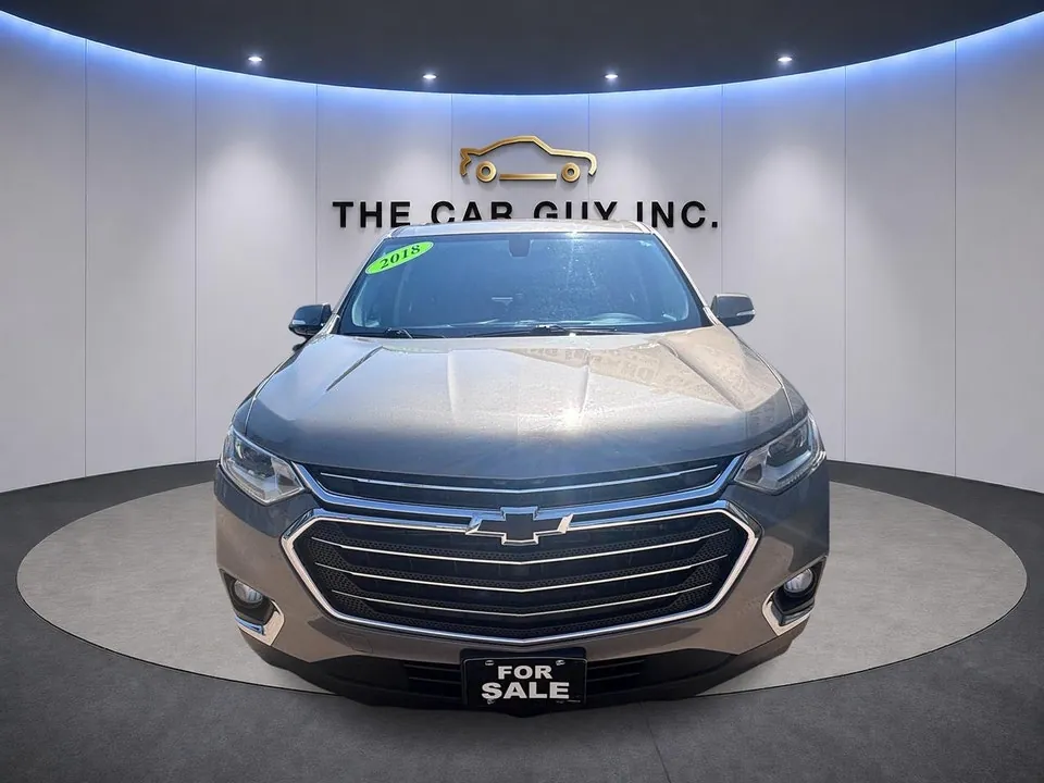 Chevrolet Traverse 2018 photo 2