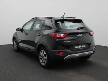 Kia Stonic 2023 photo 2
