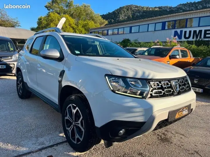 Dacia Duster 2021 photo 2
