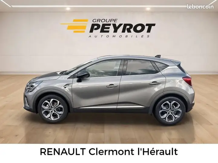 Renault Captur 2024 photo 3