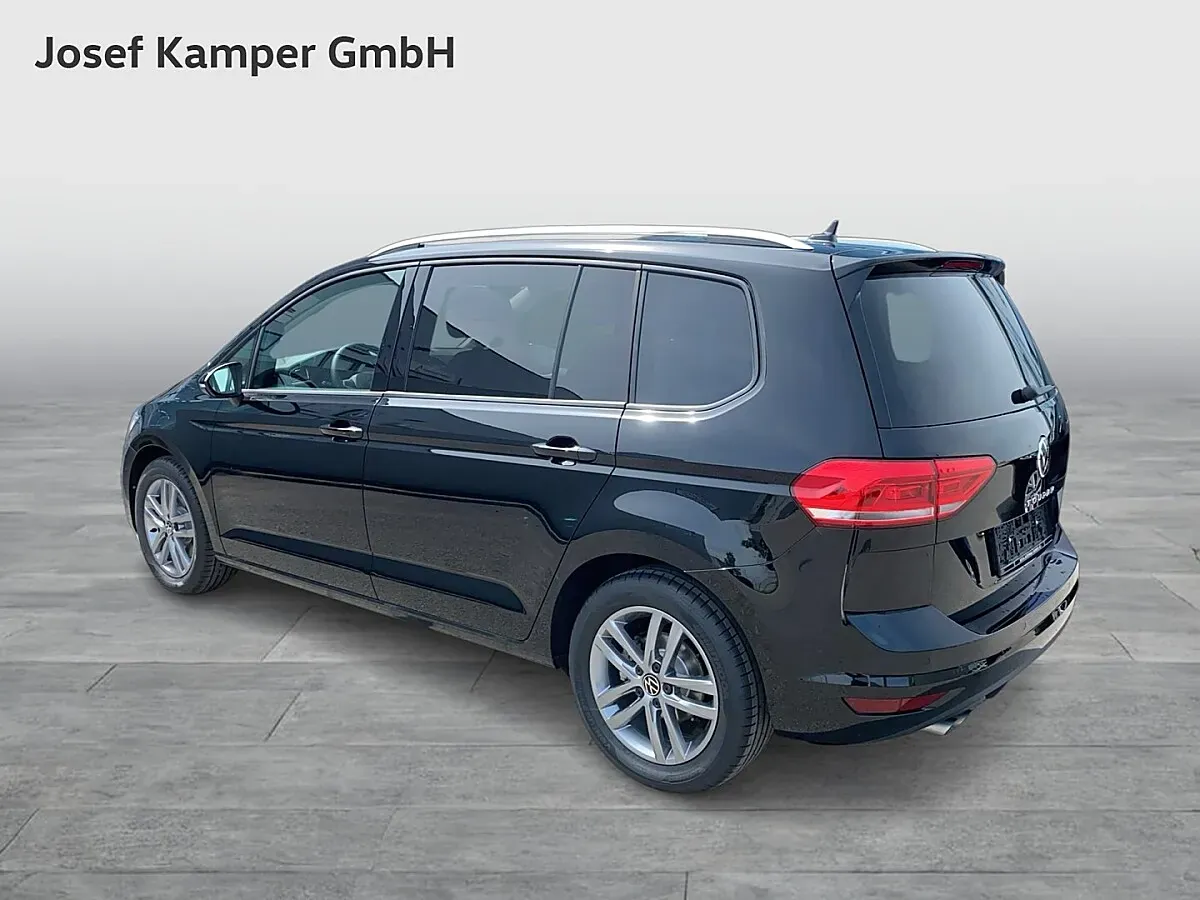 Volkswagen Touran 2026 photo 3