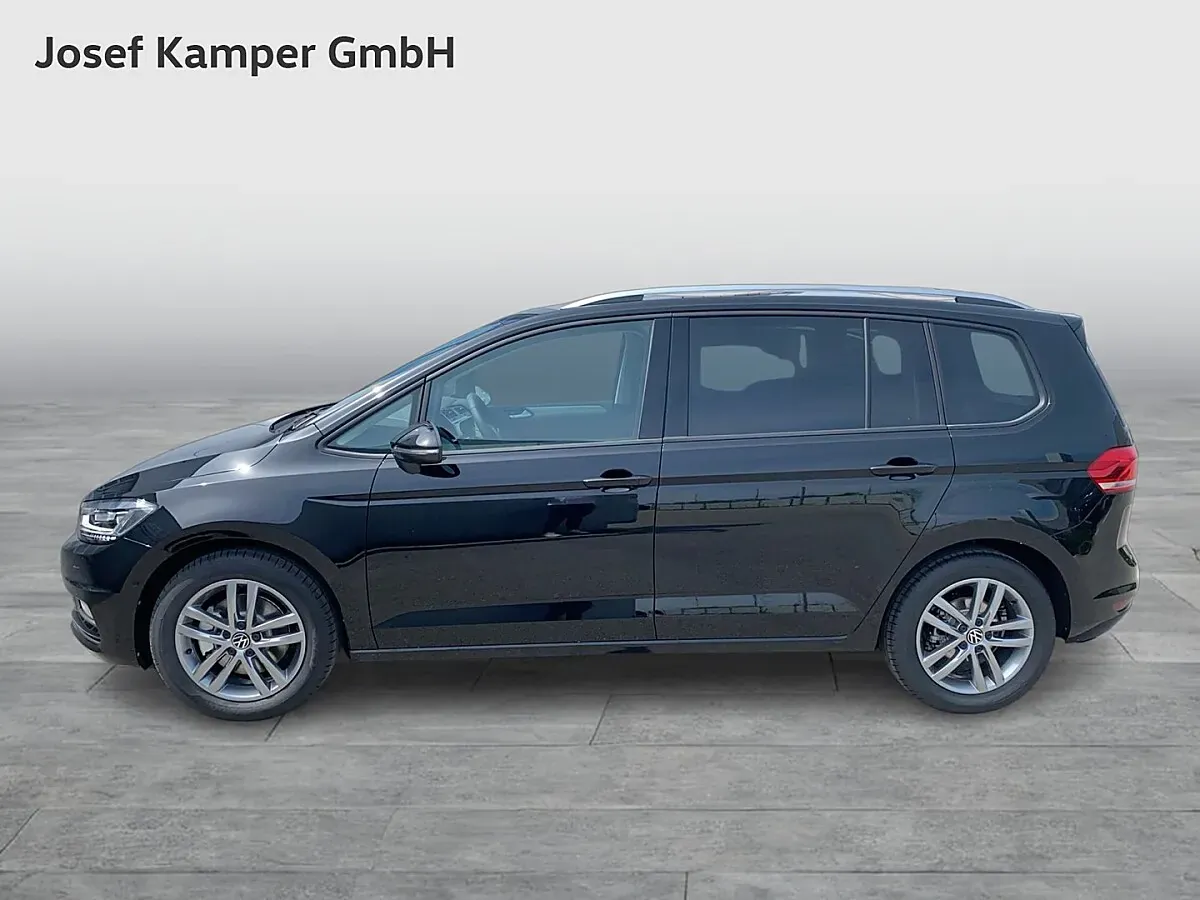 Volkswagen Touran 2026 photo 2