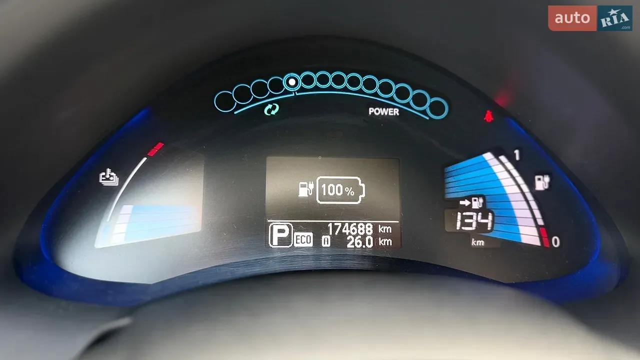 Nissan Leaf 2013 photo 2