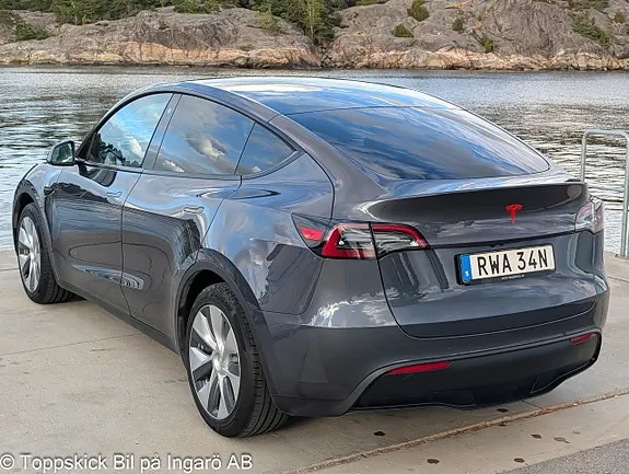 Tesla Model Y 2023 photo 4