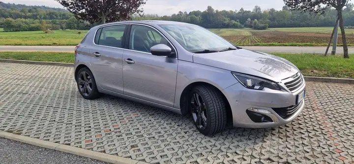 Peugeot 308 2014 photo 2