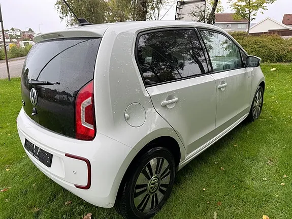 Volkswagen Up 2015 photo 5