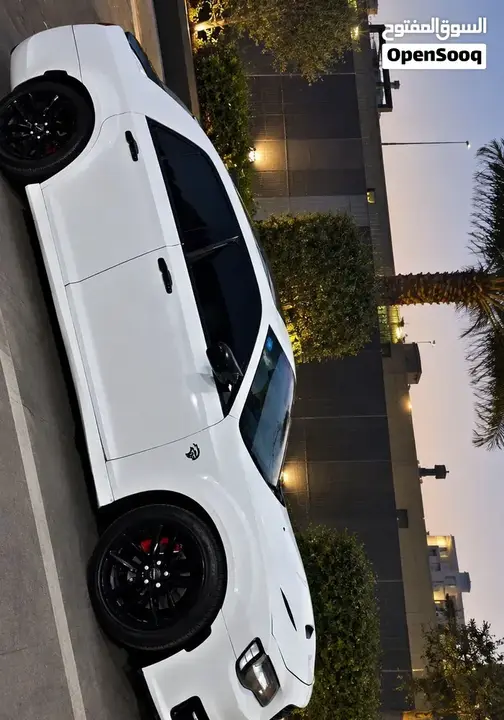 Chrysler 300 2018 photo 2