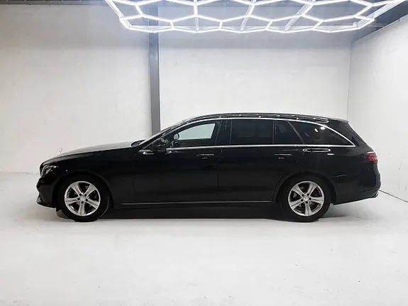 Mercedes-Benz E220 2017 photo 2